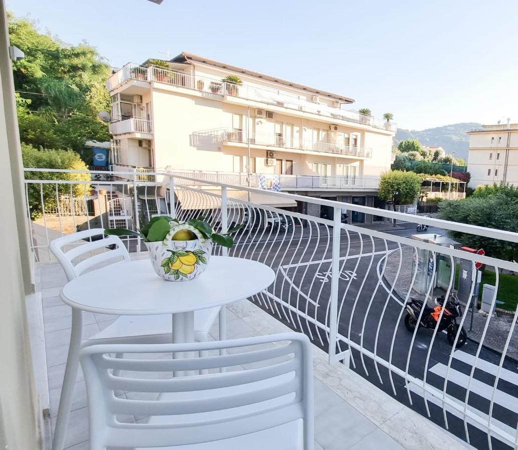 Palazzo Mauro Sorrento Luxury Rooms Buitenkant foto