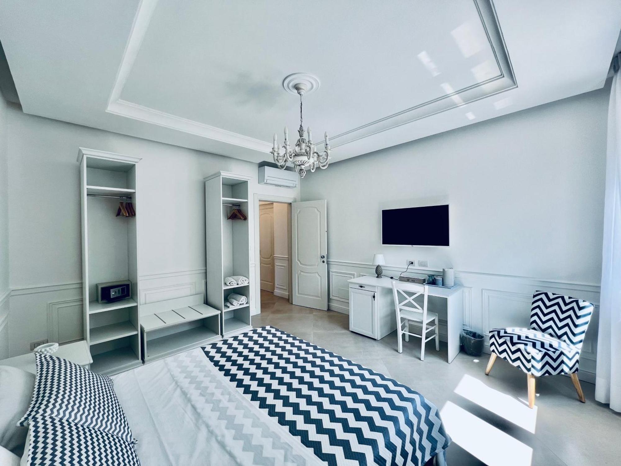 Palazzo Mauro Sorrento Luxury Rooms Buitenkant foto